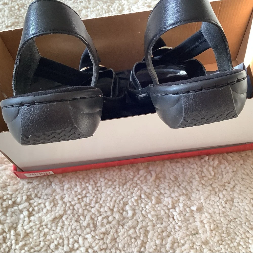 Rieker US sz 6. EU sz 37 Black & Silver Sandals Open Toe Design Slingback w/flaw - Picture 5 of 5